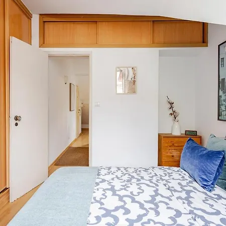 Trendy Loft In The Heart Of The City! * 리스본